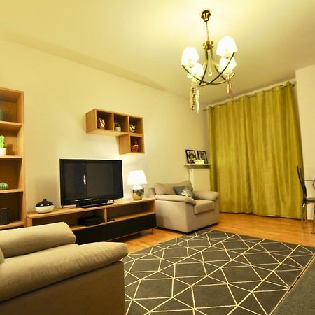 Mlociny Metro Apartment 华沙 外观 照片