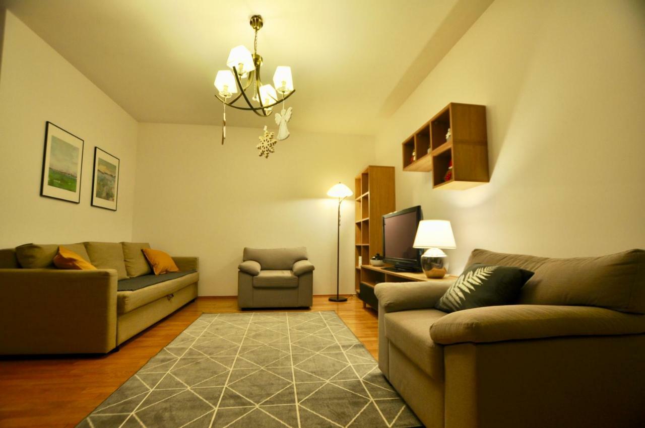 Mlociny Metro Apartment 华沙 外观 照片